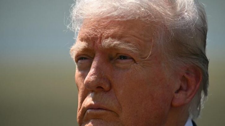 Image à la une de Trump “ne sait pas” s’il doit respecter la Constitution