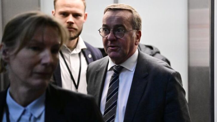 Image à la une de Boris Pistorius, le populaire ministre chargé de réarmer l’Allemagne