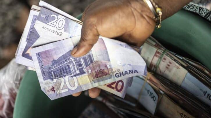 Image à la une de Face à une économie en crise, les adolescents ghanéens se tournent vers les arnaques en ligne
