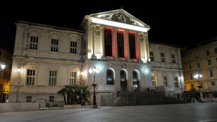 Image à la une de Un client coulé dans le béton: un gérant de bar aux assises à Nice