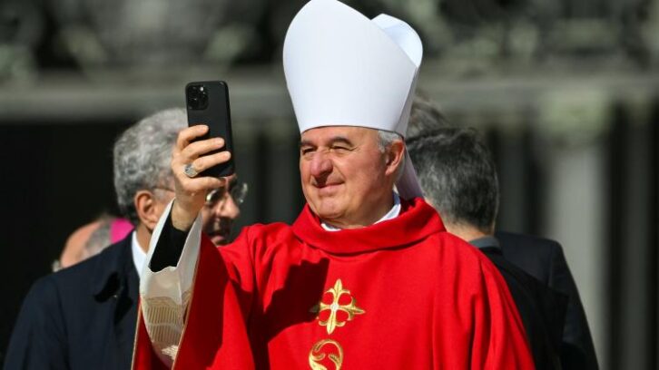 Image à la une de Le Vatican coupe le signal téléphonique durant le conclave