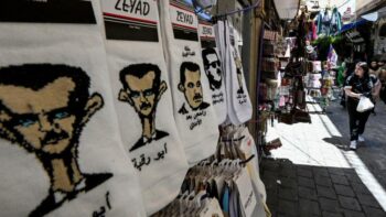 Image à la une de A Damas, des chaussettes tournent en ridicule le président déchu et son clan