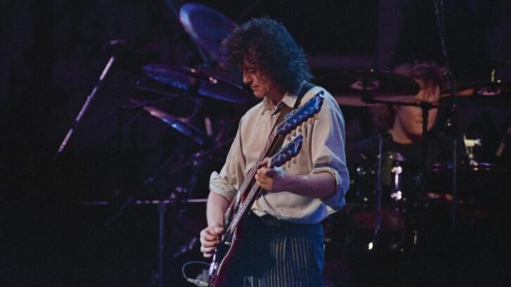 Image à la une de Le guitariste de Led Zeppelin accusé d’avoir violé un accord autour du tube “Dazed and Confused”