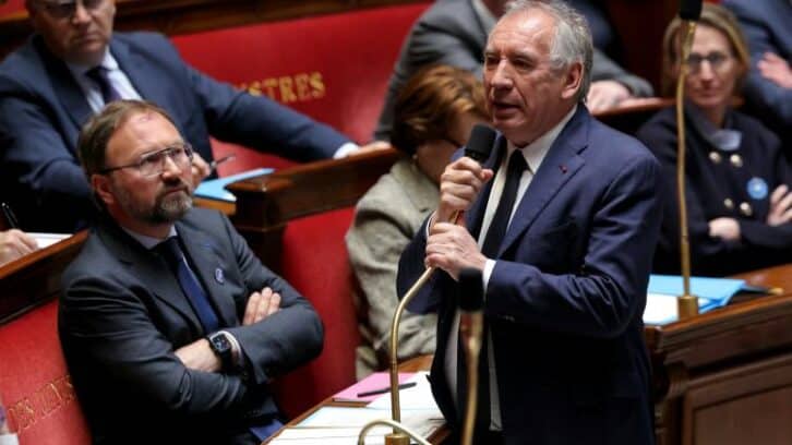 Image à la une de Budget: ceux qui demandent de nouvelles dépenses “trahissent l’intérêt du pays”, estime Bayrou
