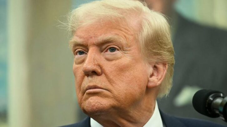 Image à la une de Trump annonce un “accord commercial majeur” jeudi, probablement avec le Royaume-Uni