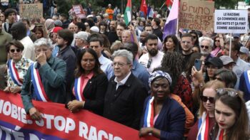 Image à la une de Une foule de manifestants contre l’islamophobie dimanche à Paris