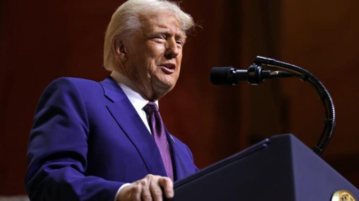 Image à la une de Trump annonce un décret pour faire baisser les prix des médicaments aux Etats-Unis