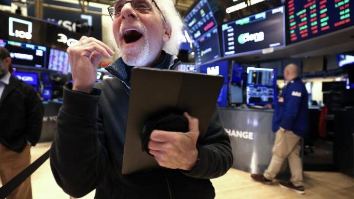 Image à la une de Wall Street ouvre en fanfare après les annonces de Washington et Pékin