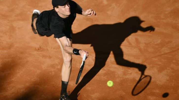 Image à la une de Tennis: Sinner enchaîne à Rome, Gauff et Paolini en quarts