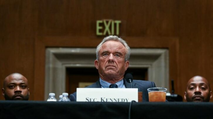 Image à la une de Le ministre américain de la Santé RFK Jr pressé de questions au Congrès