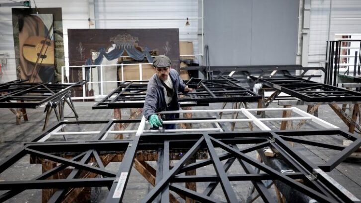 Image à la une de Plongée dans la fabrication des décors de la Comédie-Française