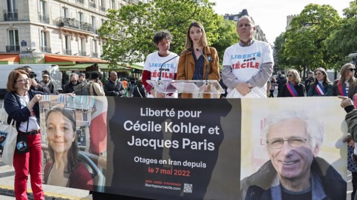 Image à la une de Ressortissants détenus: la France dépose plainte contre l’Iran devant la CIJ, annonce Barrot