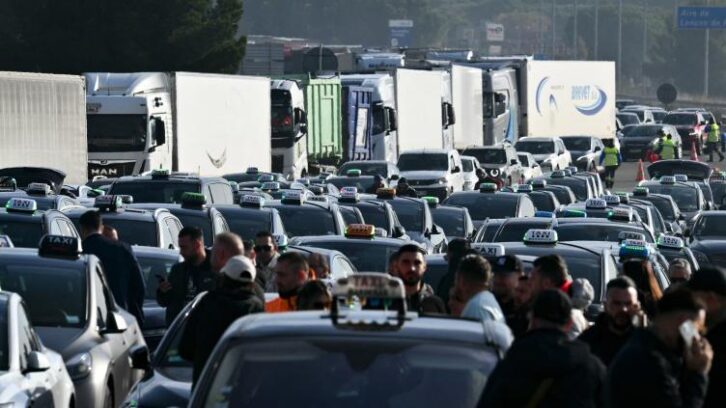 Image à la une de Transport de malades: les taxis appelés à manifester lundi en France