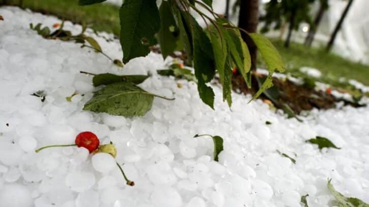 Image à la une de Orages de grêle et fortes pluies dans le Sud-Ouest, un train évacué