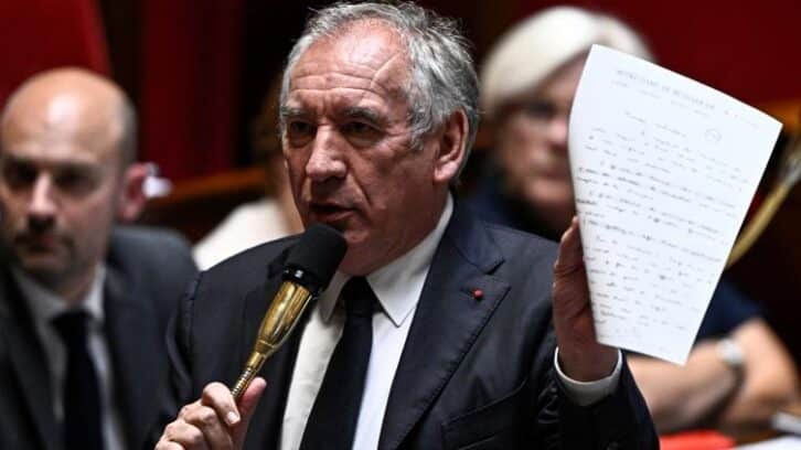 Image à la une de Bétharram: Bayrou promet de rendre publics tous les documents produits à son audition