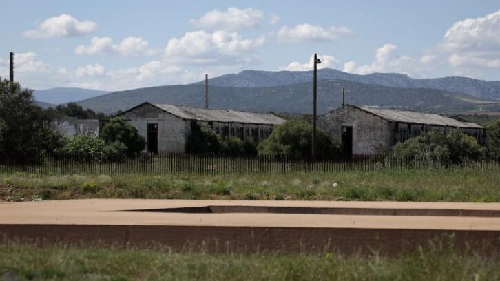 Image à la une de Harkis morts à Rivesaltes: plainte contre X pour recel de cadavre