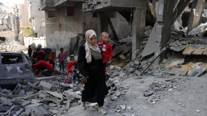 Image à la une de Gaza: 52 morts dans des raids israéliens selon les secours, nouvelles évacuations