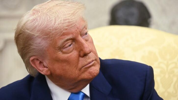 Image à la une de Trump jubile des progrès au Congrès de sa “grande et belle loi” budgétaire