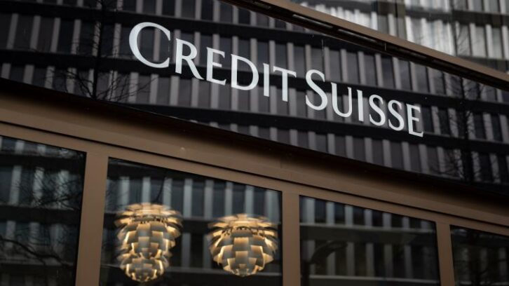 Image à la une de Le sauvetage de Credit Suisse continue de faire des remous avec les litiges devant les tribunaux