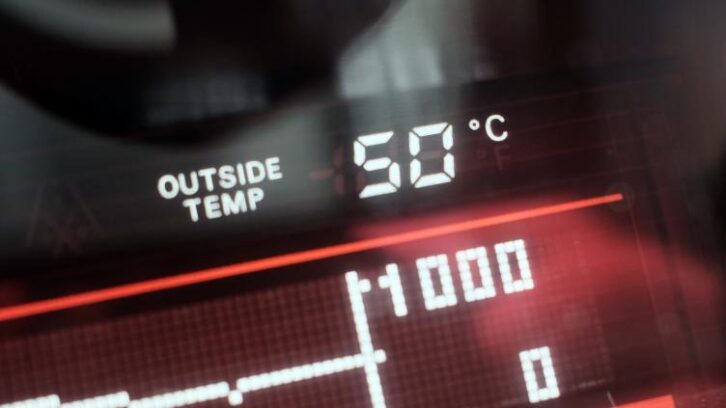Image à la une de Chaleur record aux Emirats, où le thermomètre dépasse les 50 degrés Celsius