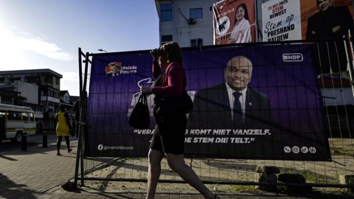 Image à la une de Législatives au Suriname pour décider qui gérera la future manne pétrolière