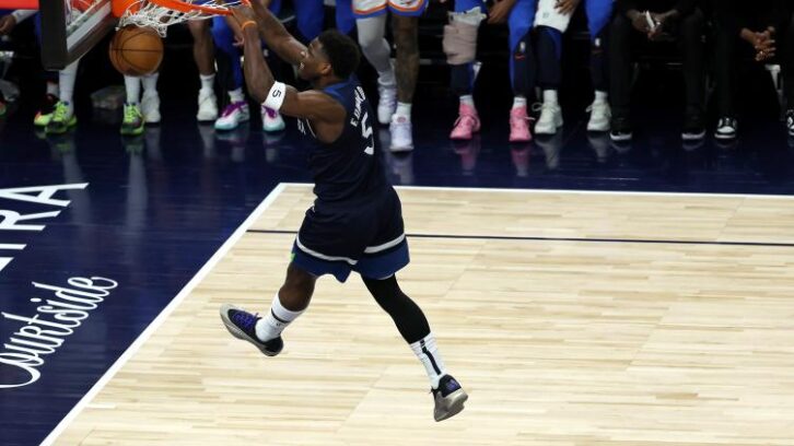Image à la une de Play-offs NBA: Minnesota corrige OKC et revient à 2-1 en finale à l’Ouest