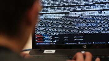 Image à la une de Le russe LockBit, ex-leader mondial de la cybercriminalité: anatomie d’une chute