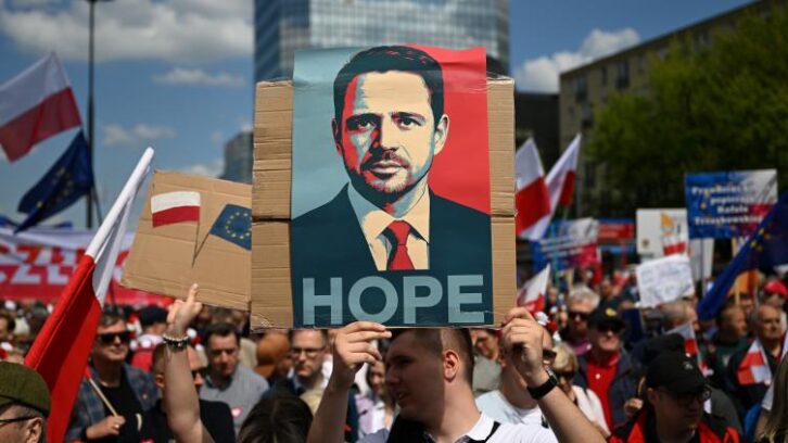 Image à la une de Pologne: dernière ligne droite d’une élection présidentielle très serrée