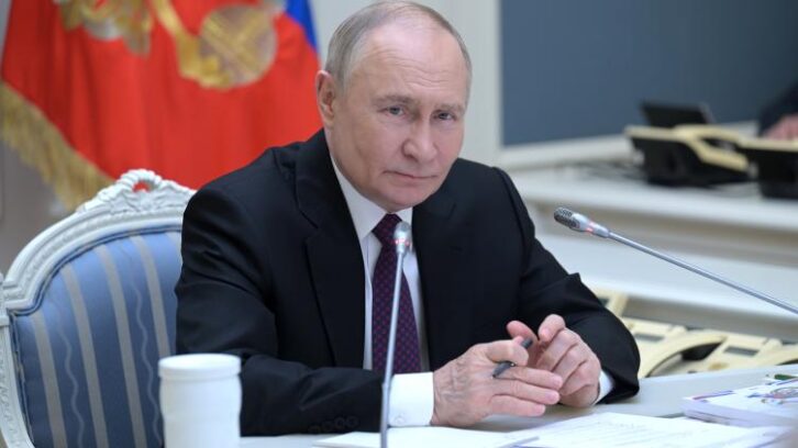 Image à la une de La Russie attend une réponse de Kiev à son offre de pourparlers lundi à Istanbul