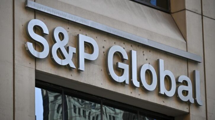 Image à la une de S&P se prononce de nouveau sur la note de la France, avant un été budgétaire ardu