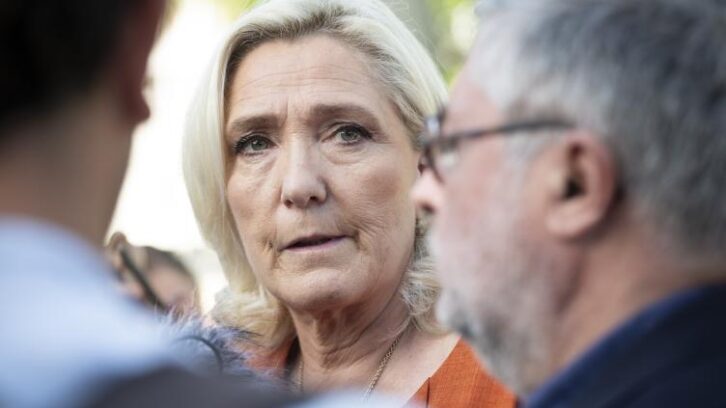 Image à la une de L’instauration d’une TVA sociale “poussera” le RN à “voter une censure”, prévient Le Pen