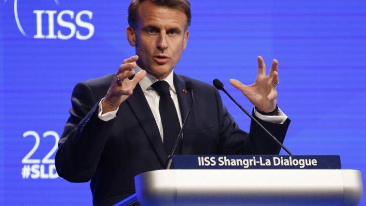 Image à la une de En Asie, Macron appelle à de “nouvelles coalitions” face aux superpuissances