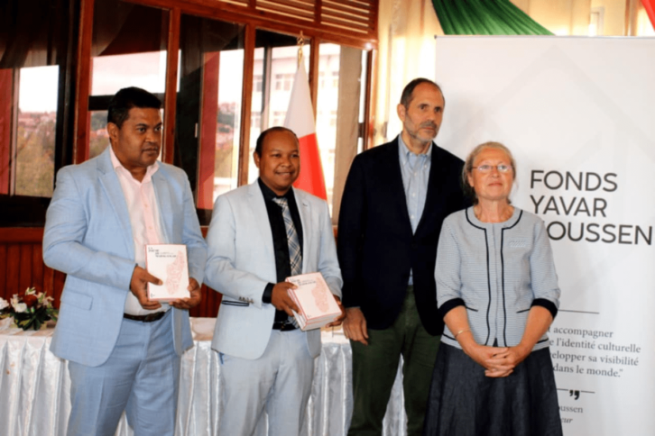 Image à la une de L’anthologie « la poésie de Madagascar » officiellement présentée à Anosy