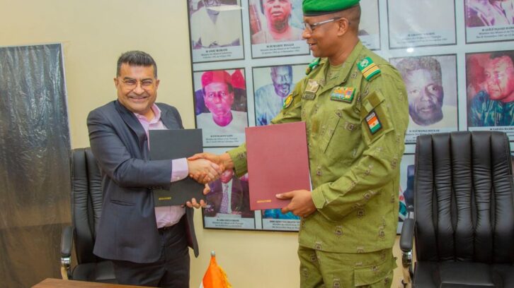 Image à la une de 10 choses à savoir sur Kamlesh Pattni, le sulfureux homme d’affaires kényan qui met la main sur l’or du Niger