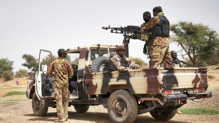 Image à la une de « Ils les ont tous égorgés un à un » : à Diafarabé, au Mali, chronique d’un massacre ordinaire