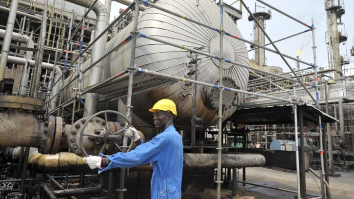 Image à la une de Face à Dangote, la Société ivoirienne de raffinage défend sa position en Afrique de l’Ouest