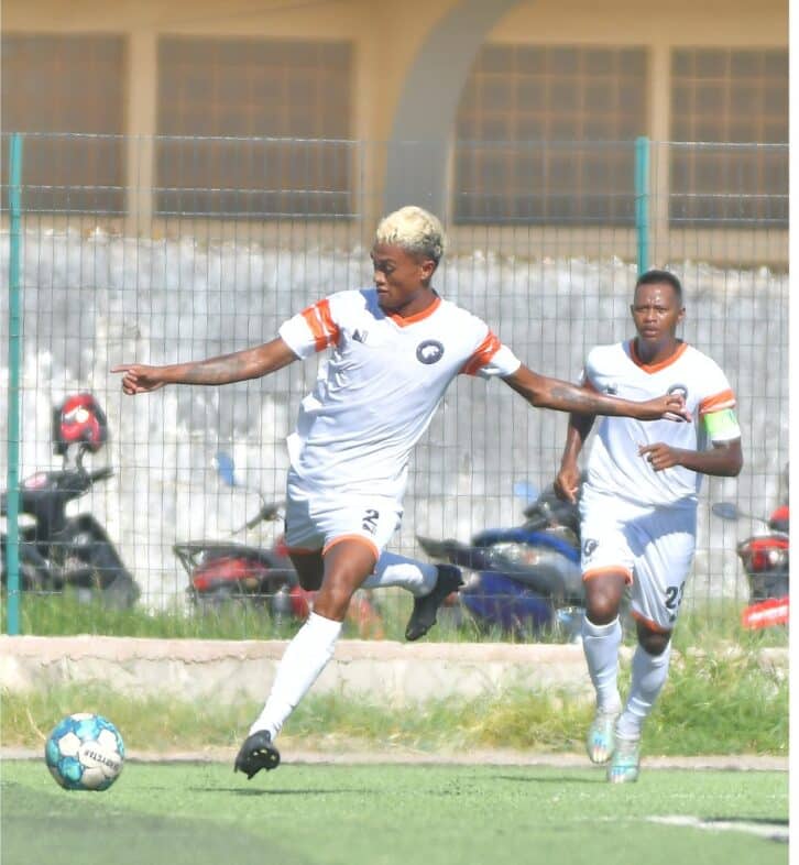 Image à la une de FOOTBALL – PFL –  Trois clubs à deux pas d’un second titre