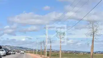 Image à la une de Qui assurera l’exploitation de la ligne électrique Lake Iarivo ?