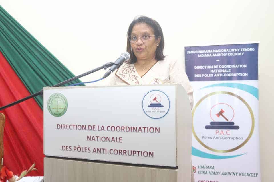 PÔLE ANTI-CORRUPTION - Quatre-vingt-dix-huit milliards d’ariary ...