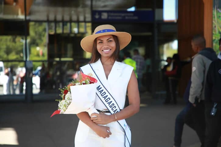 Image à la une de CYRIA TEMAGNOMBE –  Miss Madagascar, revient ambassadrice engagée après Miss Monde 2025