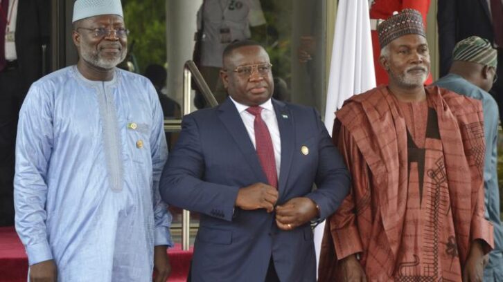 Image à la une de Qui est Julius Maada Bio, ex-pustschiste aujourd’hui président du Sierra Leone, qui vient d’être élu à la tête de la Cédéao?