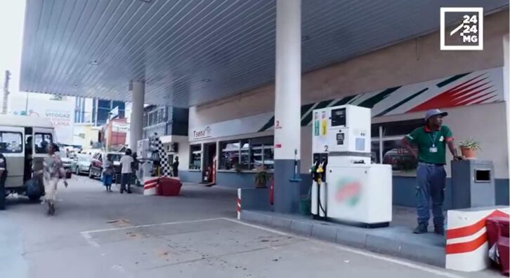 Image à la une de CARBURANTS – L’ajustement automatique des prix à la pompe du second semestre 2025 en chiffres