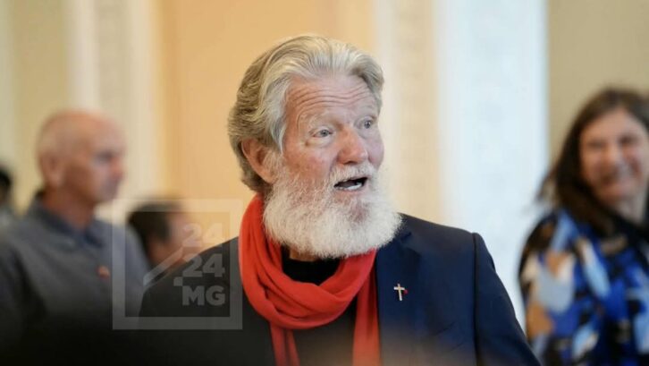 Image à la une de HUMANITAIRE – La Présidente slovène Nataša Pirc Musar rend hommage à son compatriote Pedro Opeka