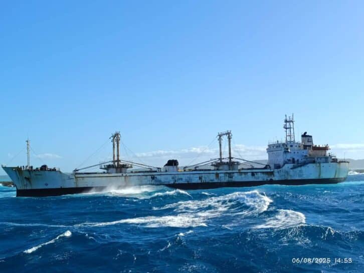 Image à la une de ANTSIRANANA – Le vraquier « Amory » échoue à l’entrée de la baie