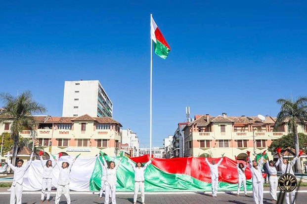 Image à la une de Fête de l’indépendance – Le Président appelle les citoyens à hisser le drapeau national  
