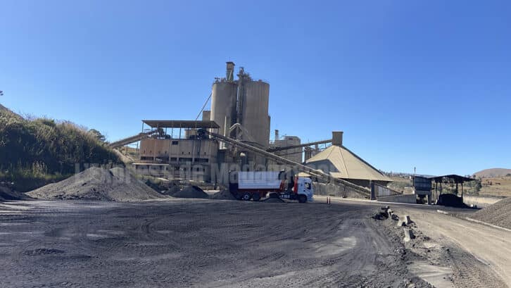 Image à la une de INDUSTRIE DU CIMENT – L’accès aux combustibles limite la production locale