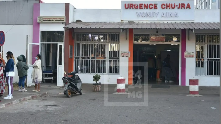 Image à la une de SUSPICION D’EMPOISONNEMENT – Un suspect identifié et des tensions familiales évoquées comme mobile dans l’affaire Ambohimalaza, selon Andry Rajoelina