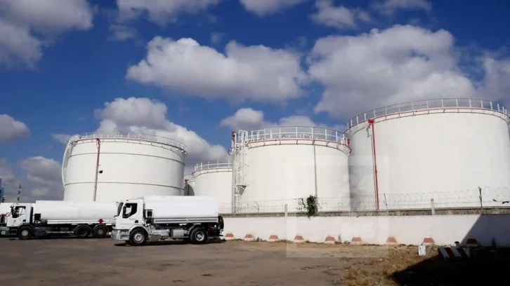 Image à la une de HYDROCARBURES – Madagascar renouvèle son contrat d’approvisionnement en carburant avec OQ Trading