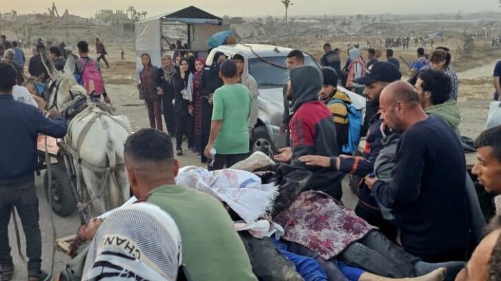 Image à la une de Gaza: les secours font état de 22 personnes tuées par des tirs israéliens en marge d’une distribution d’aide