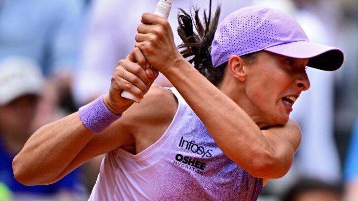 Image à la une de Roland-Garros: Swiatek renversante, Paolini renversée en huitièmes